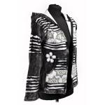 bluza z naszywkami