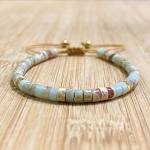 Bransoletka boho z błękitnych koralików LAZUR